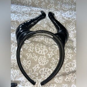 Maleficent toddler horns